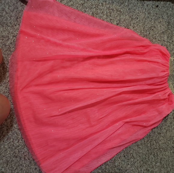 Cat & Jack tulle skirt with gold trim top included - Picture 2 of 2